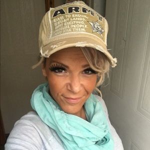 Meet your Posher, Anita